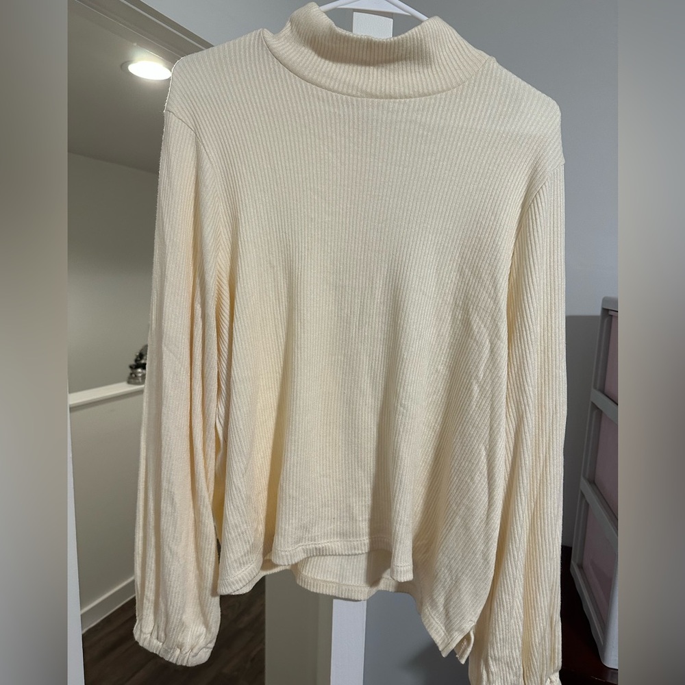 Madewell mockneck ribbed balloon sleeve top